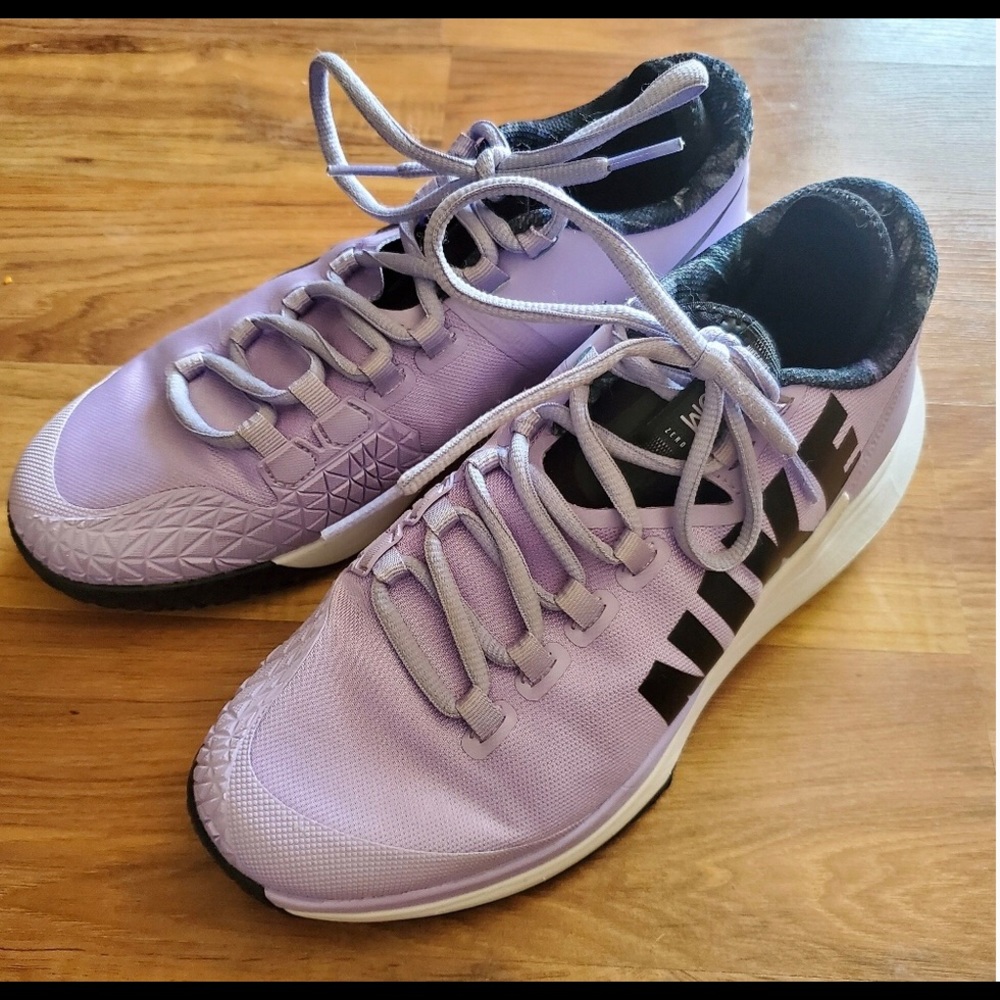 Nike Zoom tennis shoes